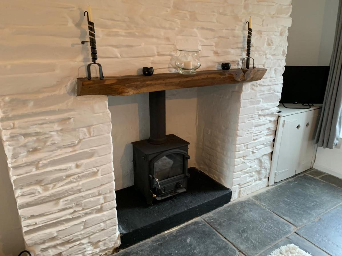 Character Dartmoor Cottage Єлвертон Екстер'єр фото